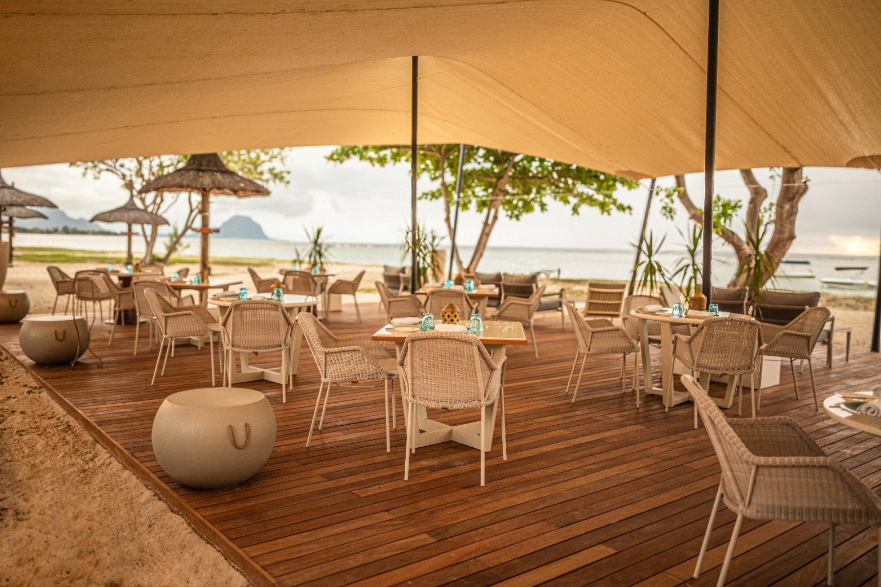 Maradiva Villas Resort & Spa